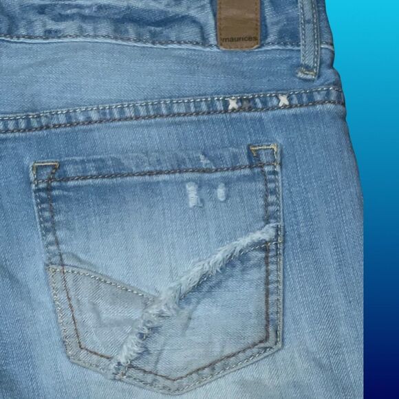 Maurices Light Wash Embroidered Low Rise Denim Cuffed Shorts Size 8 #45 - Picture 5 of 6